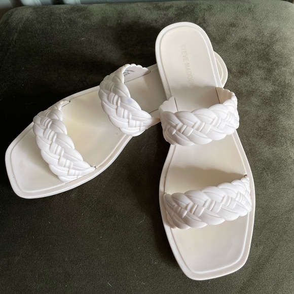 Steve Madden Shoes - Steve Madden White Braided Slide Sandals Double Strap Slip On Women’s Size 9